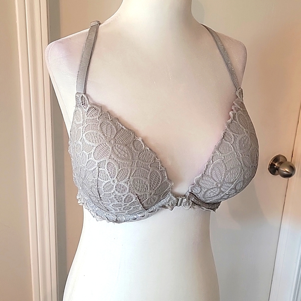 Silver sparkly Victoria Secret bra size 36DD